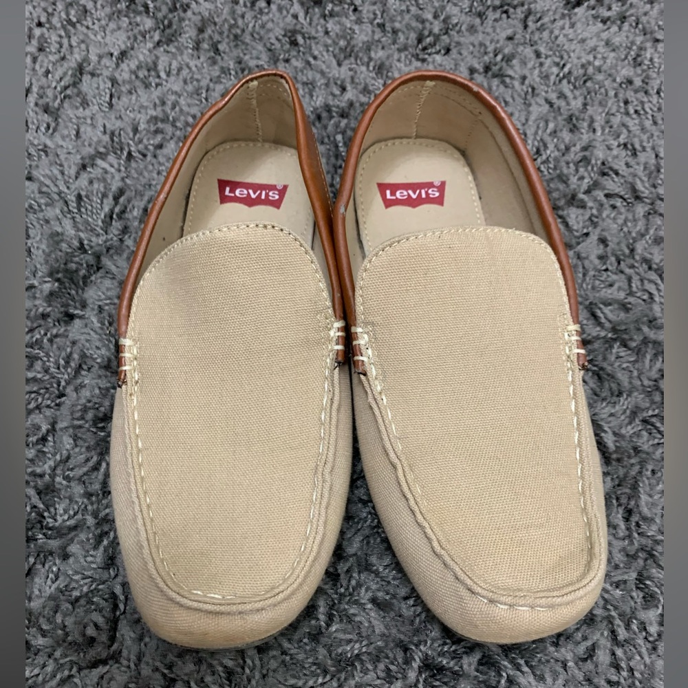 Levi’s canvas loafer, sz 10